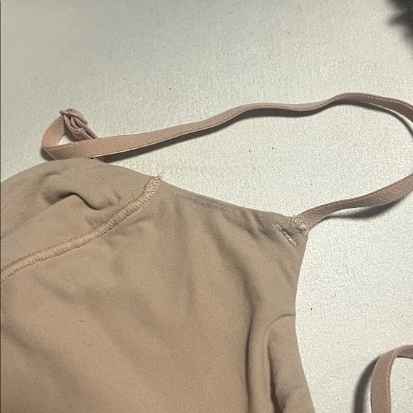 SKIMS Fits Everybody Cami Bodysuit - Picture 6 of 6